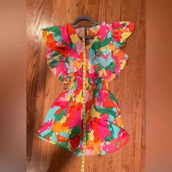 NWOT Floral Flutter Sleeve Romper. Size Small. - Picture 4 of 9